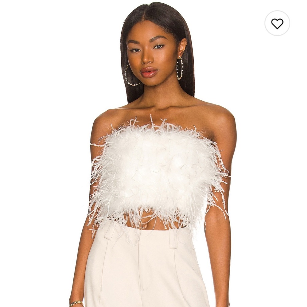 Zaina Top in White
LAMARQUE